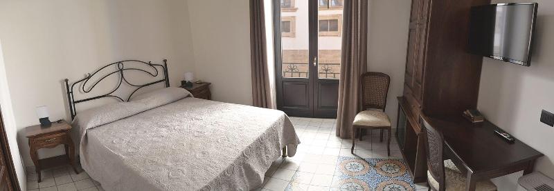 Agorà Panoramic Rooms image