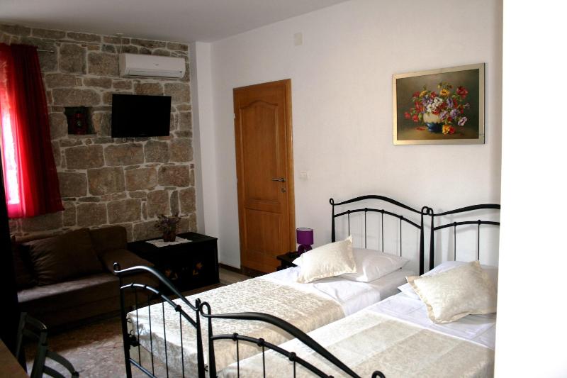 Emily Rooms image