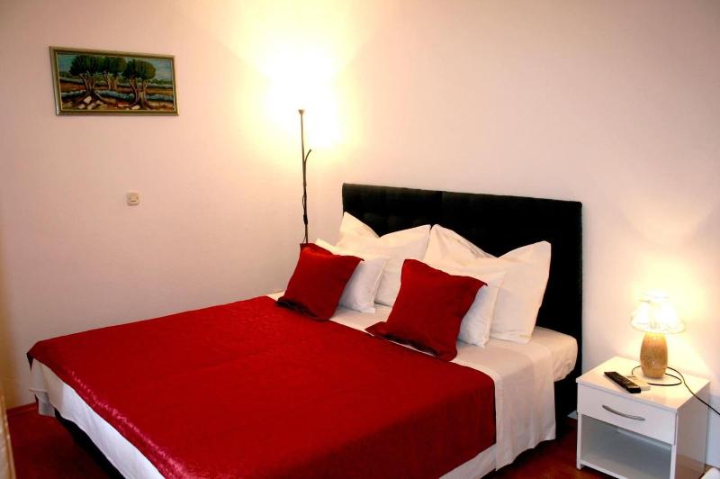 Emily Rooms image