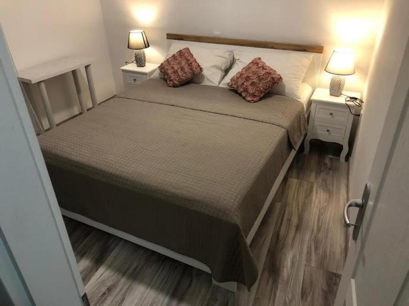 Emily Rooms image