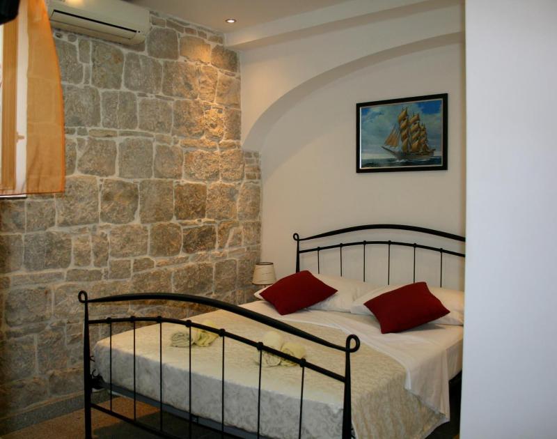 Emily Rooms image