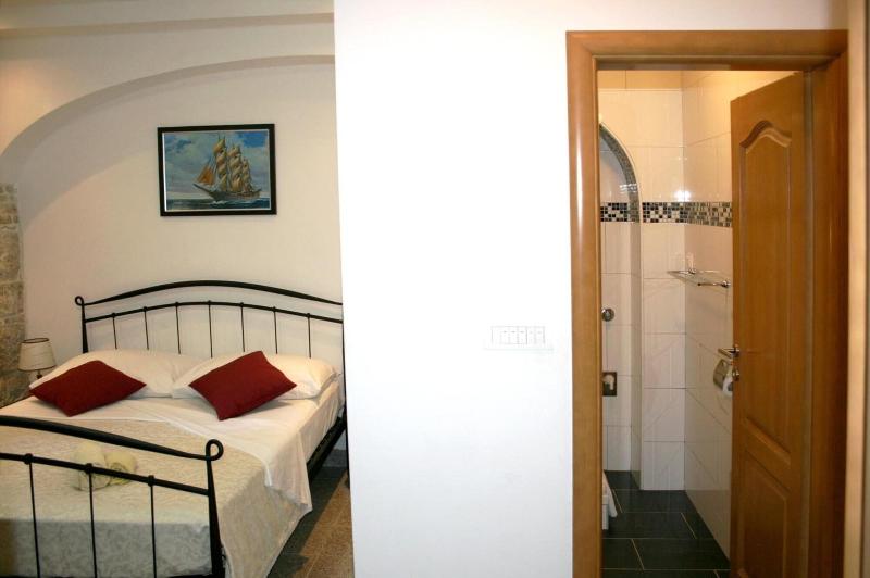 Emily Rooms image