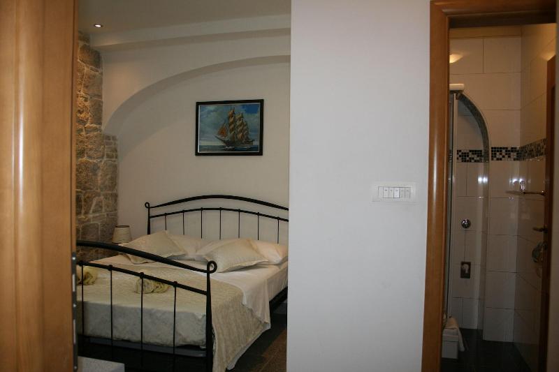 Emily Rooms image