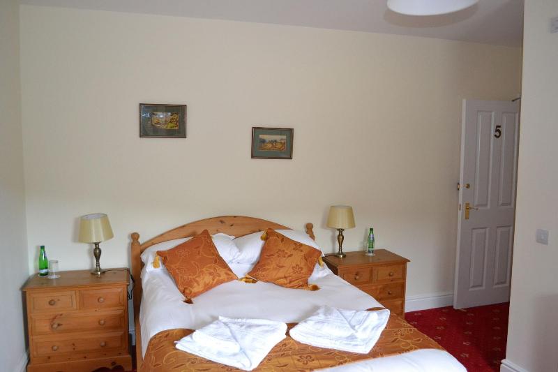 The Gordon Arms image
