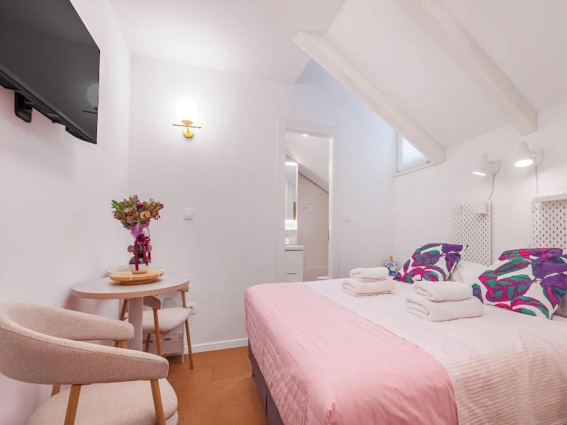 Booba Rooms image