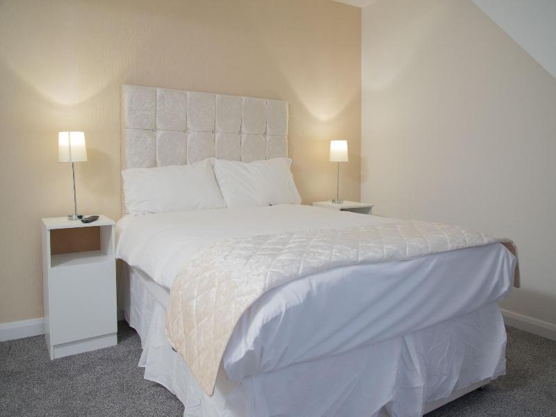 Tlk Apartments And Hotel image