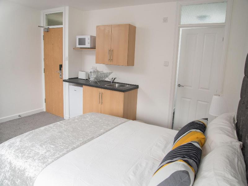 Tlk Apartments And Hotel image