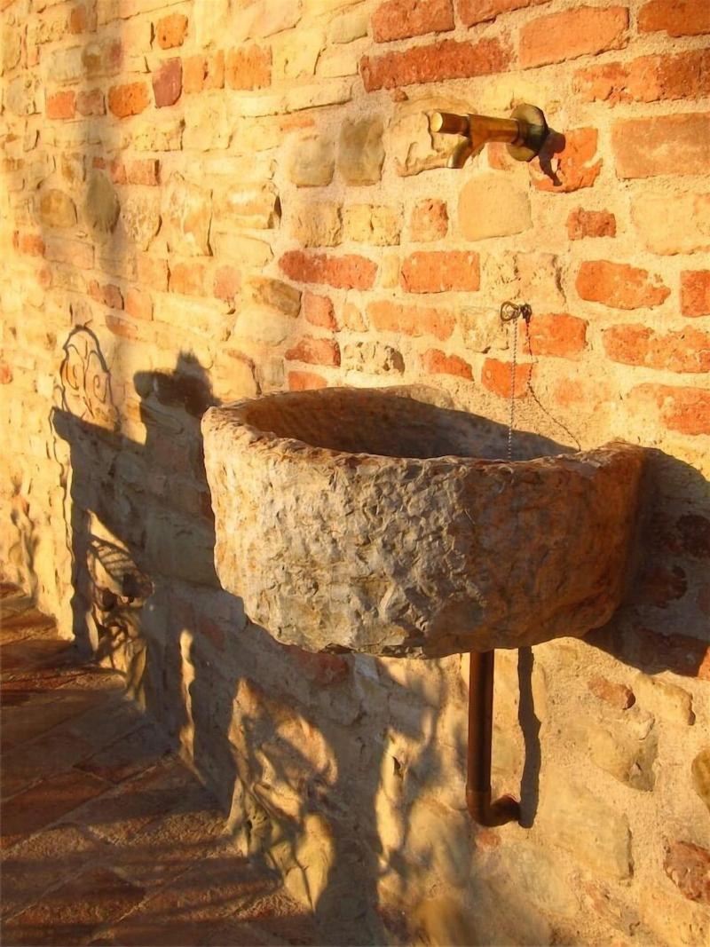 Castello Di Granarola image