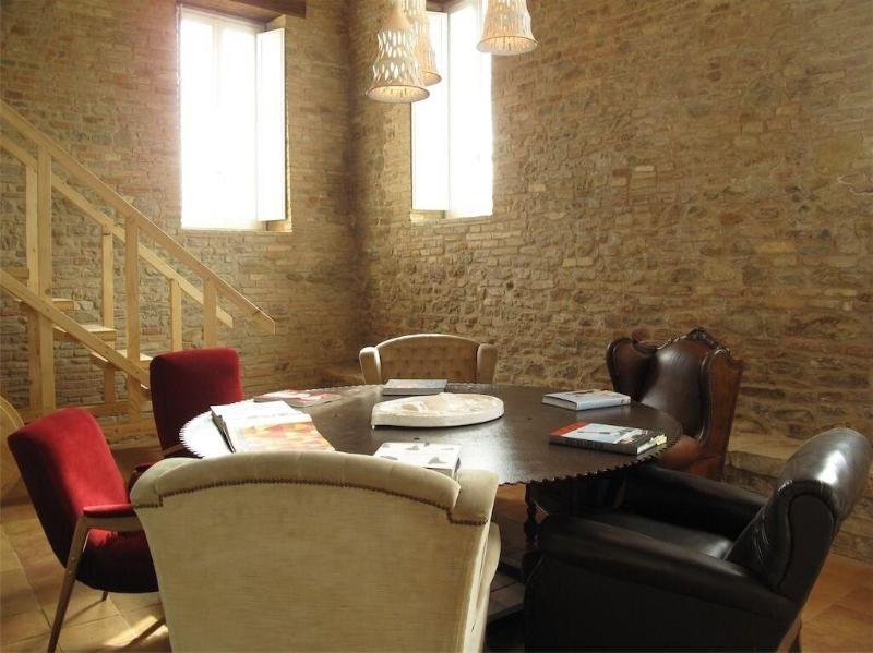 Castello Di Granarola image