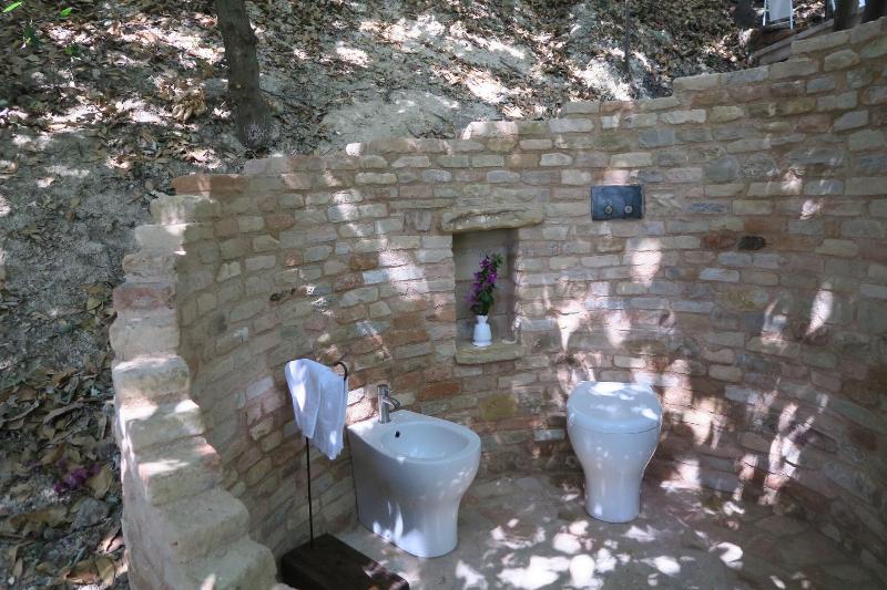 Castello Di Granarola image