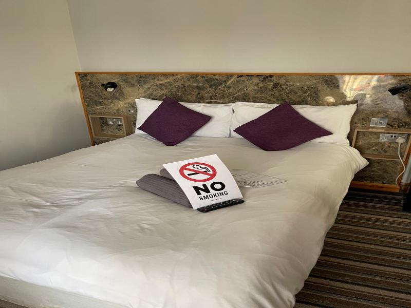 Six Bells Hotels image