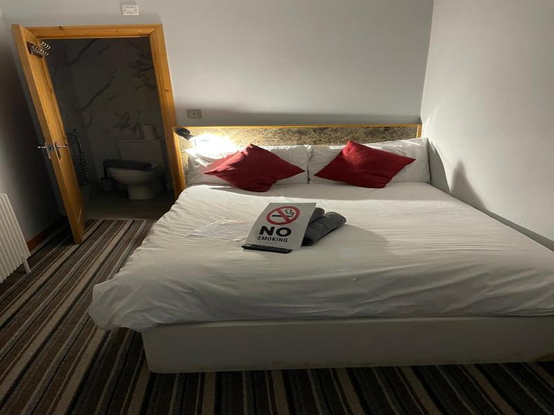 Six Bells Hotels image