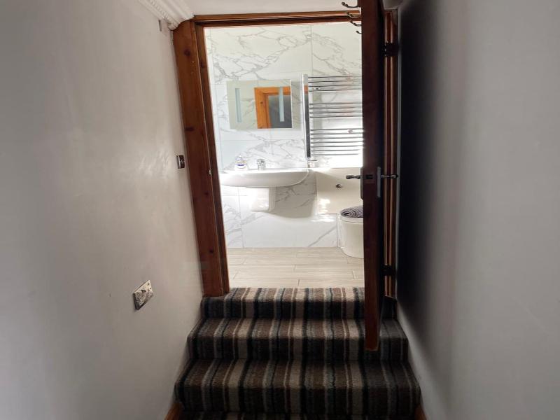 Six Bells Hotels image