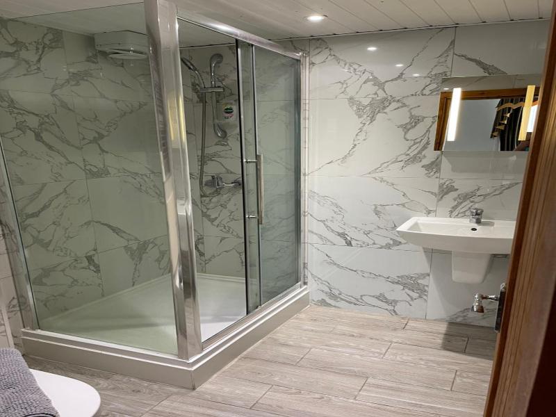 Six Bells Hotels image