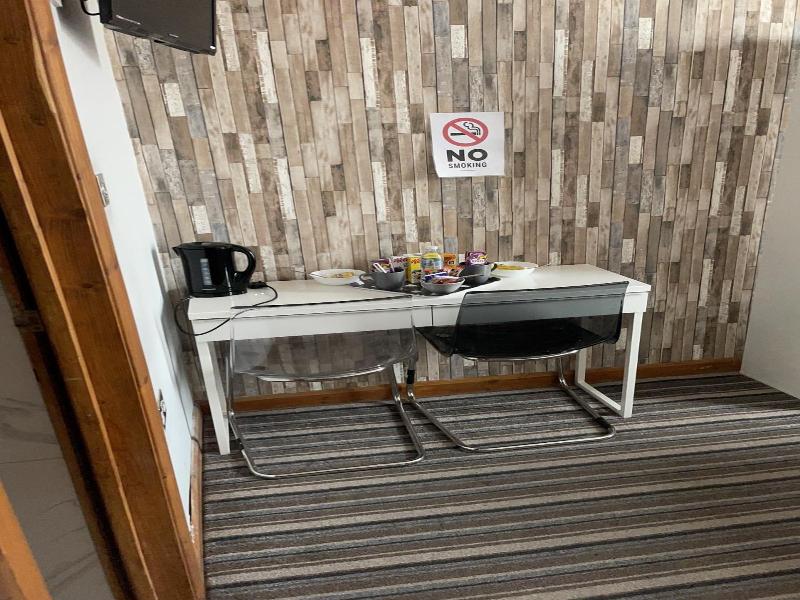 Six Bells Hotels image