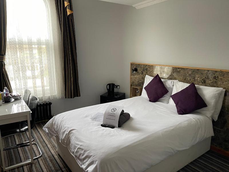 Six Bells Hotels image