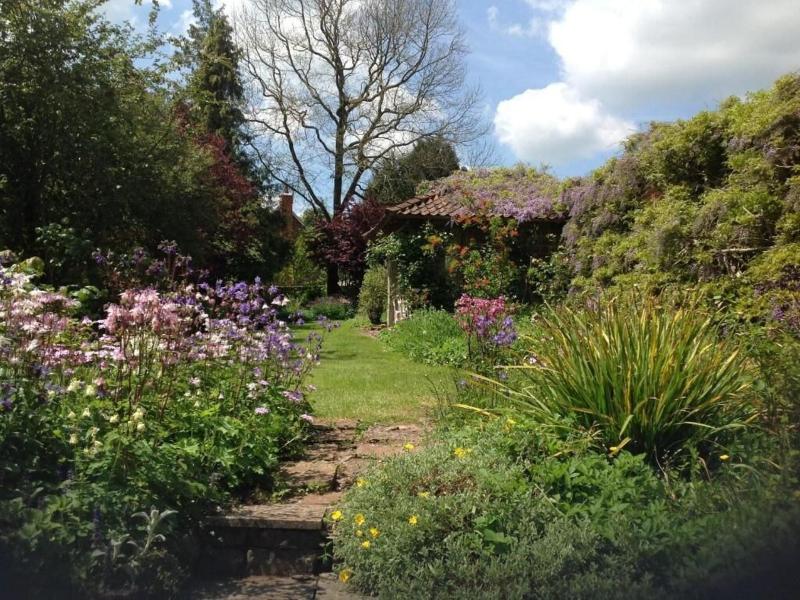 Greenham Hall image