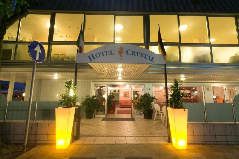 Hotel Crystal image