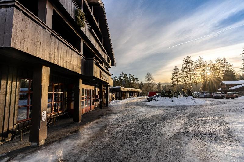 Hunderfossen Hotell & Resort image