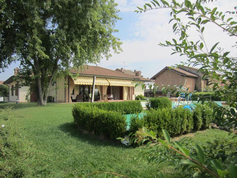 Marinella B image