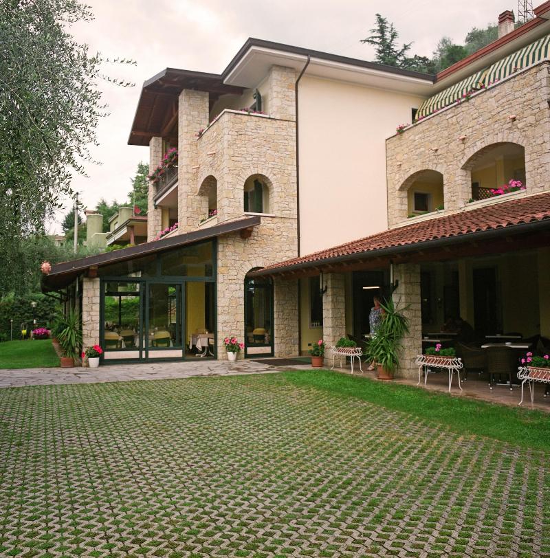 Hotel Veronesi image