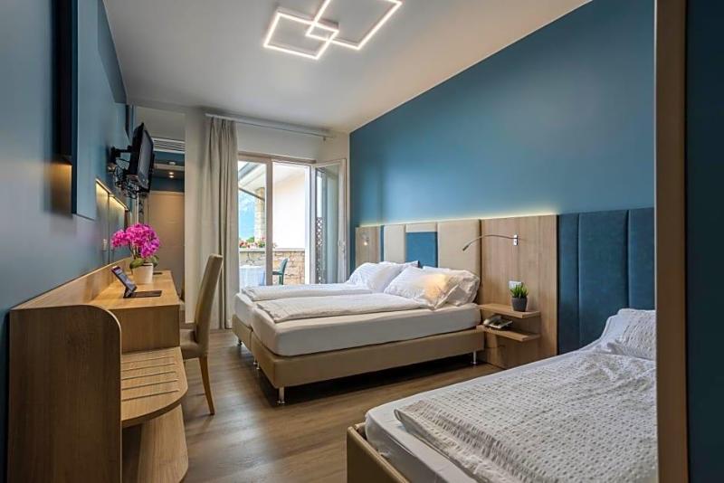 Hotel Veronesi image