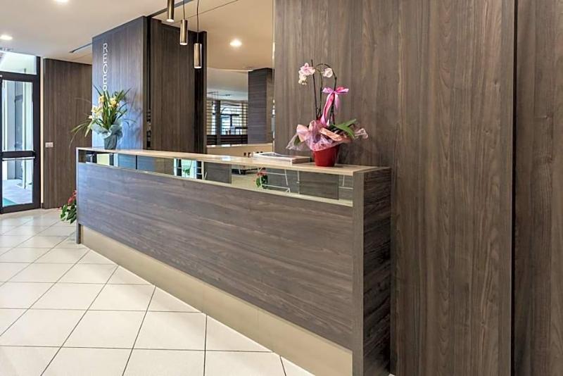 Hotel Veronesi image