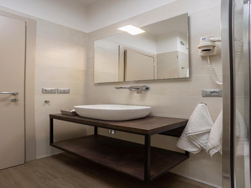 Hotel Veronesi image