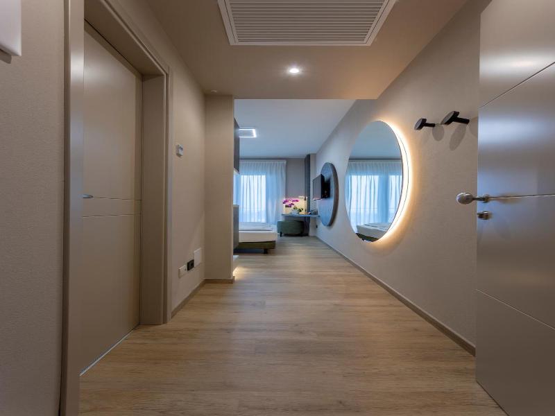Hotel Veronesi image