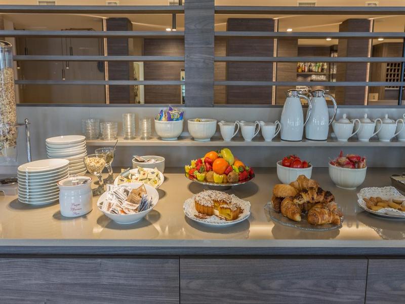 Hotel Veronesi image