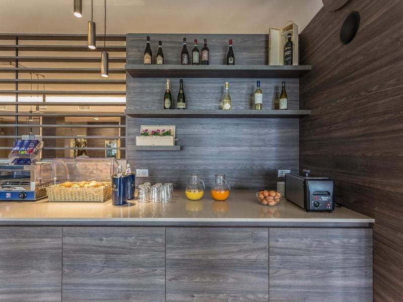 Hotel Veronesi image