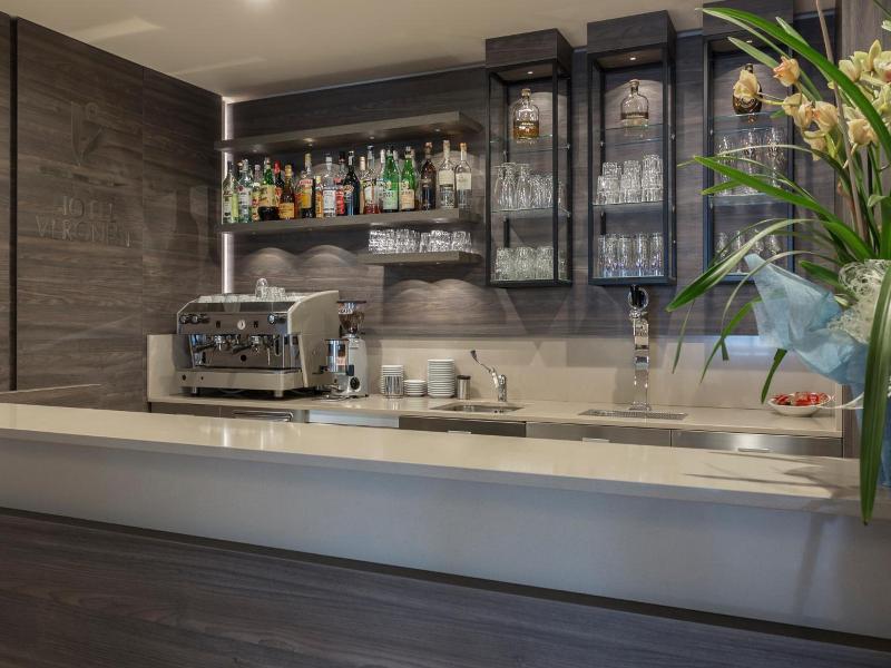 Hotel Veronesi image