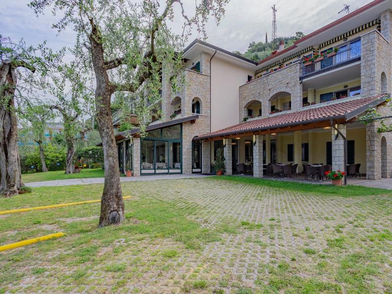 Hotel Veronesi image