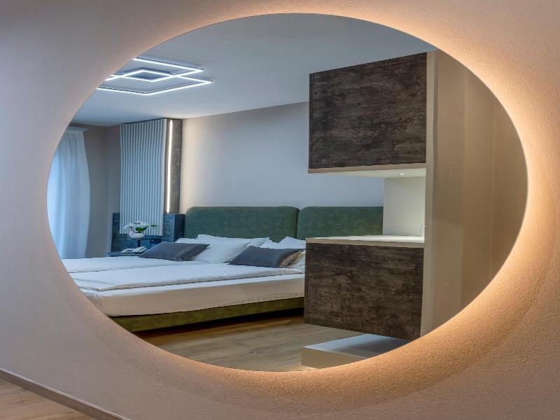 Hotel Veronesi image