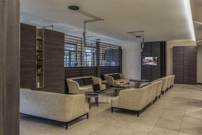 Hotel Veronesi image