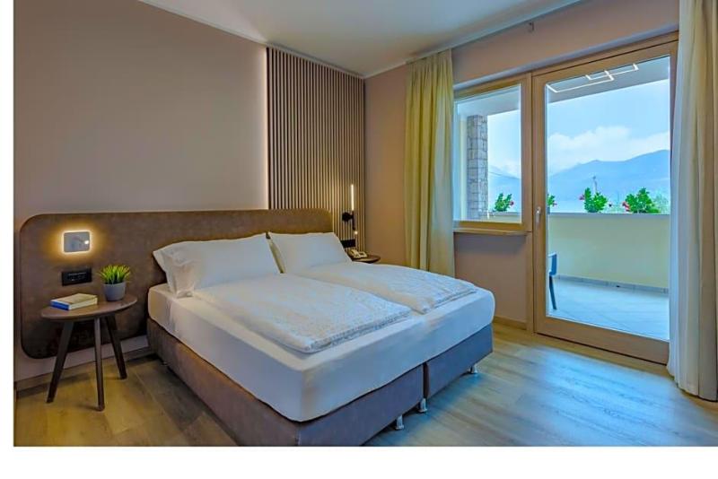Hotel Veronesi image