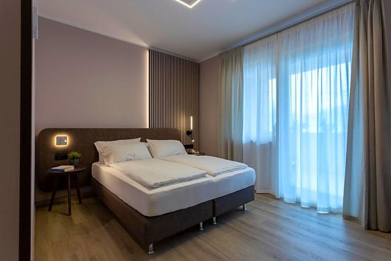 Hotel Veronesi image