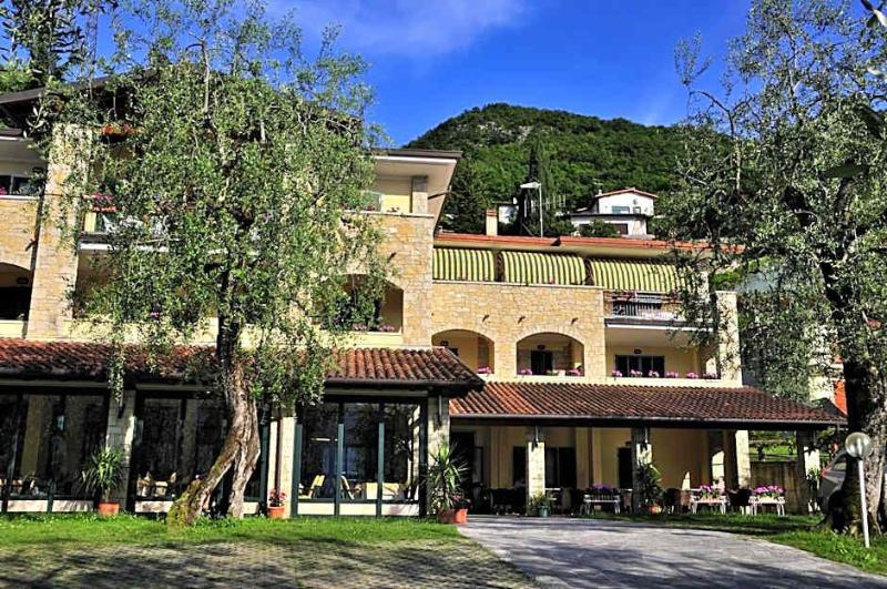 Hotel Veronesi image