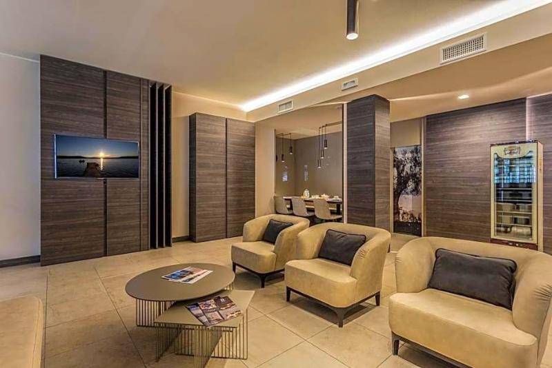 Hotel Veronesi image
