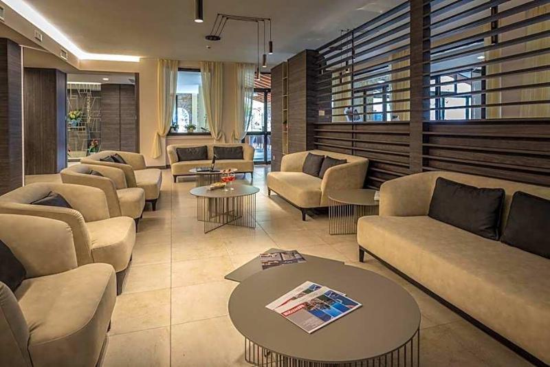 Hotel Veronesi image