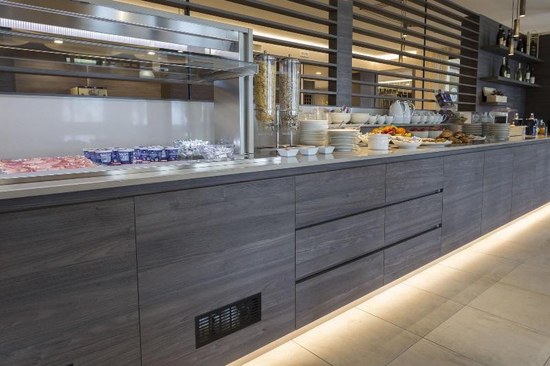 Hotel Veronesi image
