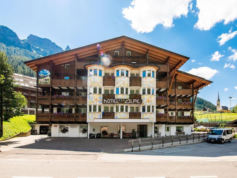 Hotel Alpe image