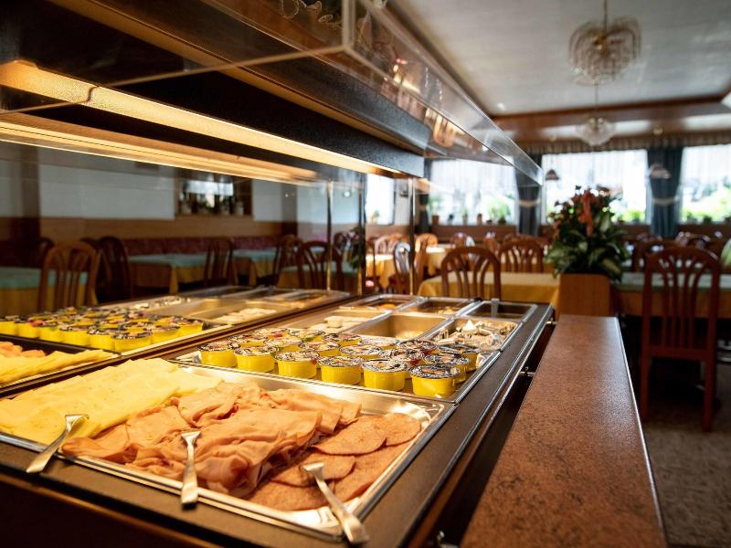 Hotel Alpe image