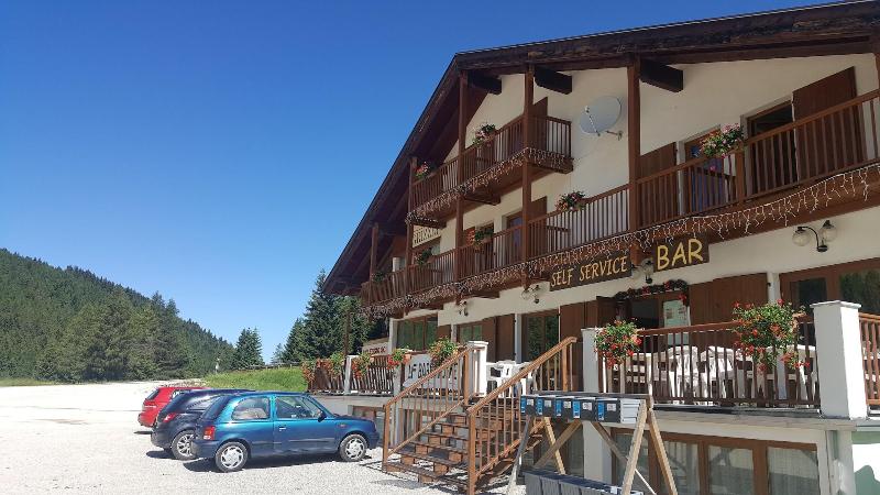 Hotel Grizzly image