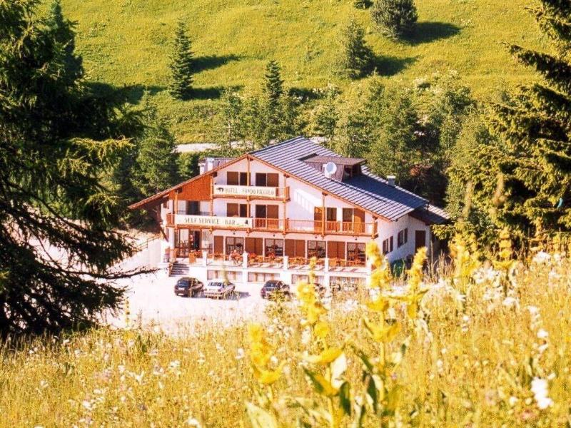 Hotel Grizzly image
