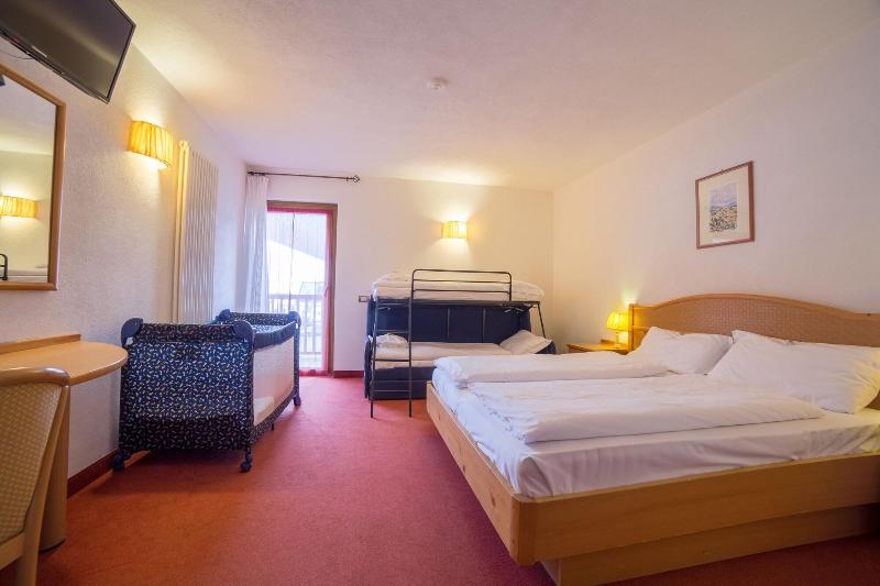 Hotel Grizzly image