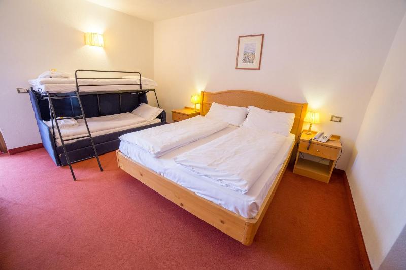 Hotel Grizzly image
