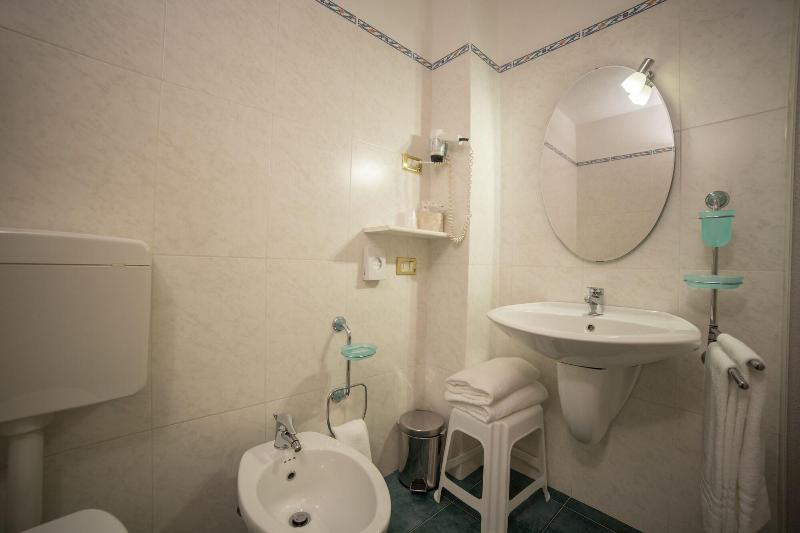 Hotel Grizzly image
