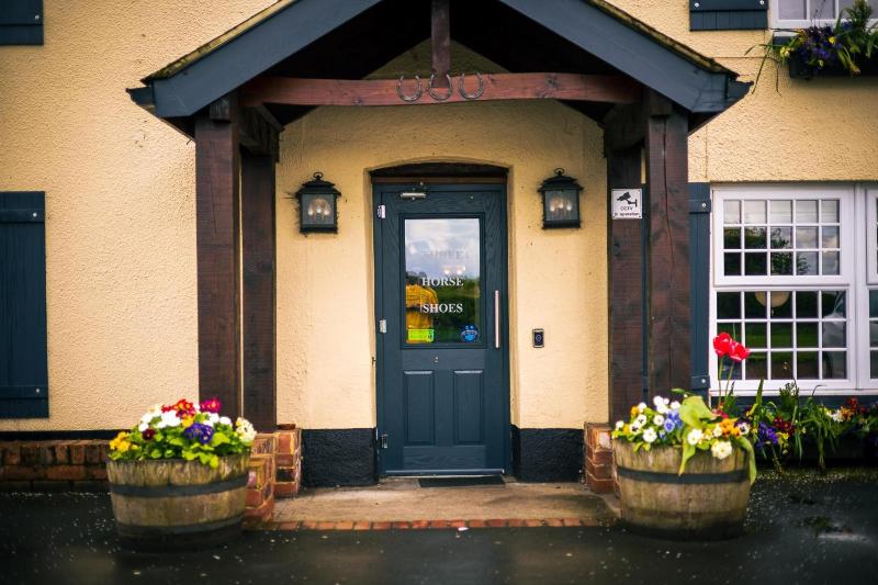 The Three Horseshoes image