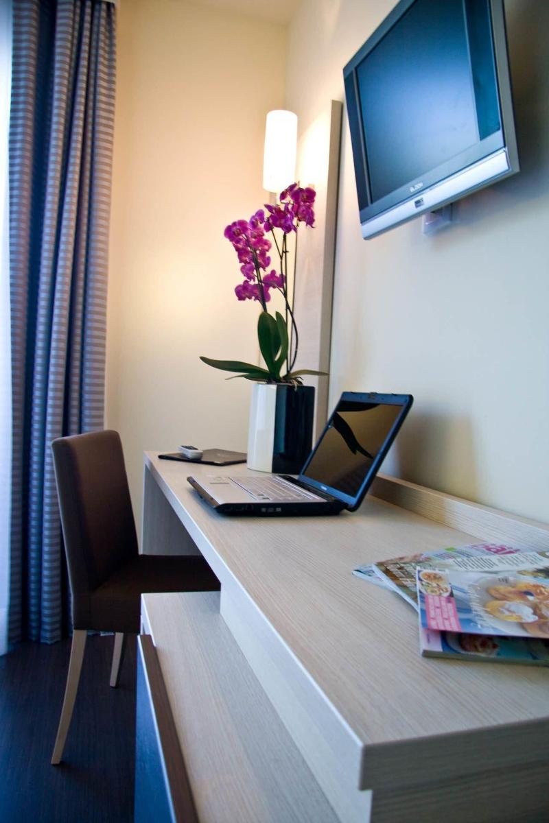 Hotel Campagnola image